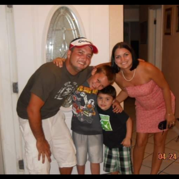 Meet your Posher, Trish - Picture 3 of 3